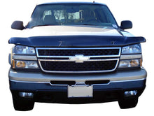 Carregar imagem no visualizador da galeria, Lund 05-07 Chevy Silverado 2500 Interceptor Hood Shield - Smoke