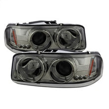 Carregar imagem no visualizador da galeria, Spyder GMC Sierra 1500/2500/3500 99-06 Projector Headlights LED Halo LED Smoke PRO-YD-CDE00-HL-SMC