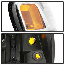 Load image into Gallery viewer, xTune 02-09 GMC Envoy Passenger Side Headlight - OEM Right (HD-JH-GEN02-OE-R)