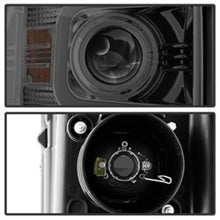 Carregar imagem no visualizador da galeria, Spyder Chevy Silverado 14-16 2500 HD Projector Headlights Light Bar DRL Smke PRO-YD-CSHD14-LBDRL-SM