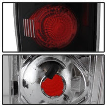 Carregar imagem no visualizador da galeria, Spyder Chevy Blazer 95-05/Oldsmobile Bravada 96-01 Euro Tail Lights Blk ALT-YD-CB95-BK