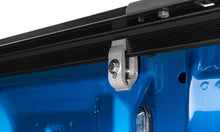 Carregar imagem no visualizador da galeria, Lund 00-04 Dodge Dakota (5ft. Bed) Genesis Elite Roll Up Tonneau Cover - Black