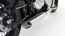 Carregar imagem no visualizador da galeria, Remus 2017 Triumph Bonneville Bobber (Euro 4) Custom Slash Cut Stainless Steel Slip On - Right Side