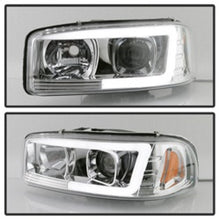 Carregar imagem no visualizador da galeria, Spyder GMC Sierra 1500/2500/3500 99-06 V2 Projector Headlights - DRL - Chrome PRO-YD-CDE00V2-LB-C