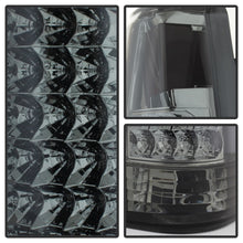 Carregar imagem no visualizador da galeria, Xtune Yukon Denali 99-00 LED Tail Lights Chrome ALT-JH-CCK88-LED-SM