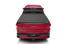 Carregar imagem no visualizador da galeria, Lund 07-13 Chevy Silverado 1500 (6.5ft. Bed) Genesis Elite Tri-Fold Tonneau Cover - Black