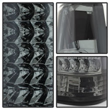 Carregar imagem no visualizador da galeria, Xtune Yukon Denali 99-00 LED Tail Lights Chrome ALT-JH-CCK88-LED-SM