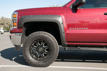 Carregar imagem no visualizador da galeria, EGR 14+ Chev Silverado 5ft Bed Bolt-On Look Fender Flares - Set - Matte (791675)