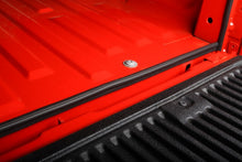 Carregar imagem no visualizador da galeria, Lund 07-17 Toyota Tundra (5.5ft. Bed) Genesis Elite Tri-Fold Tonneau Cover - Black