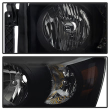 Carregar imagem no visualizador da galeria, Xtune Dodge Ram 1500 06-08 Amber Crystal Headlights Black Smoked HD-JH-DR06-AM-BSM