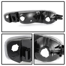 Carregar imagem no visualizador da galeria, Xtune GMC Sierra Denali 00-06 Bumper Lights Clear CBL-GD00-C